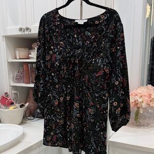 Black Floral Long Sleeve V-Neck Women’s Top
